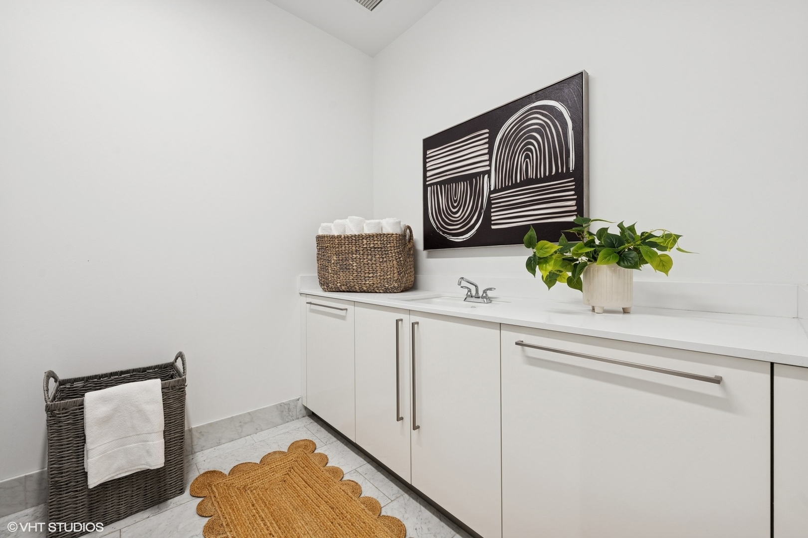 363 East Wacker Drive, Unit 1903 Chicago, IL 60601 - Photo 25 of 39 a view of storage and utility