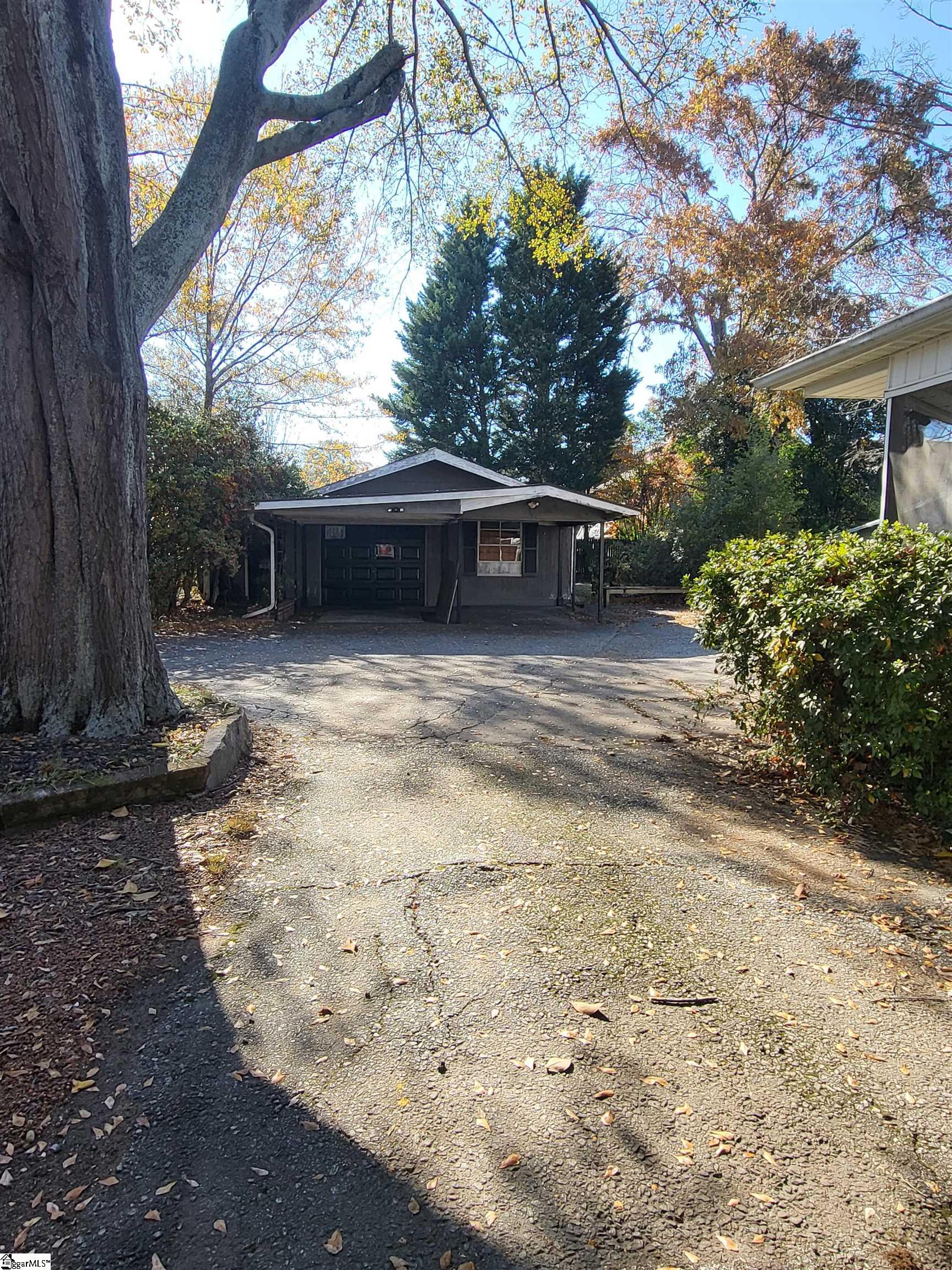 210 East Fairview Avenue Greer, SC 29651 - Photo 27 of 30