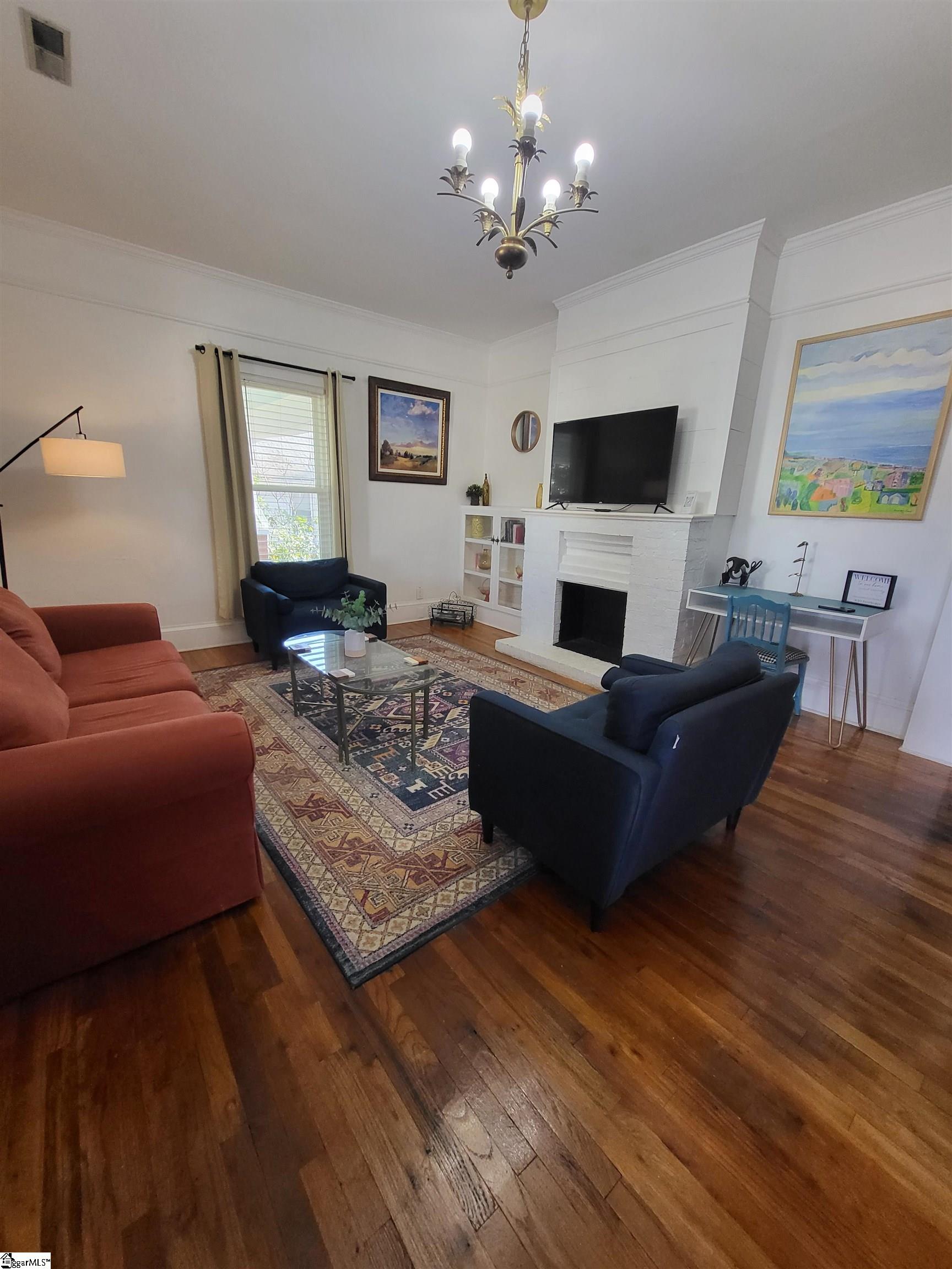 210 East Fairview Avenue Greer, SC 29651 - Photo 5 of 30