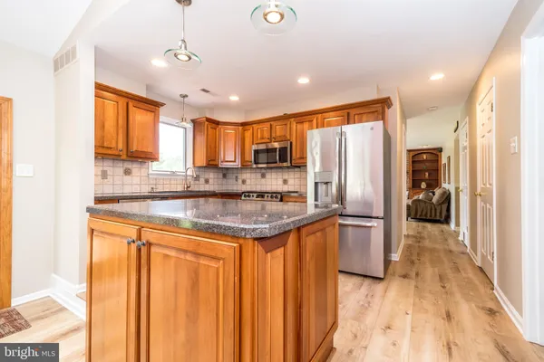 $699,900 | 1651 Ramblewood Lane, Jamison, PA 18929