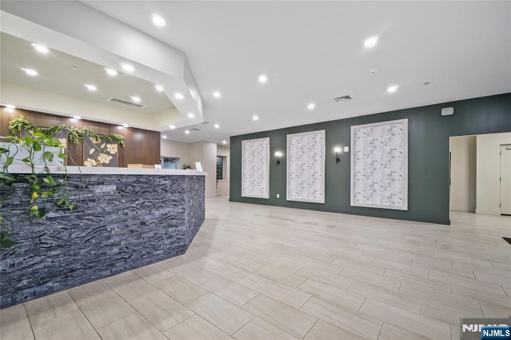 69 Main Street, Unit 1502 Fort Lee, NJ 07024 - Photo 19 of 27