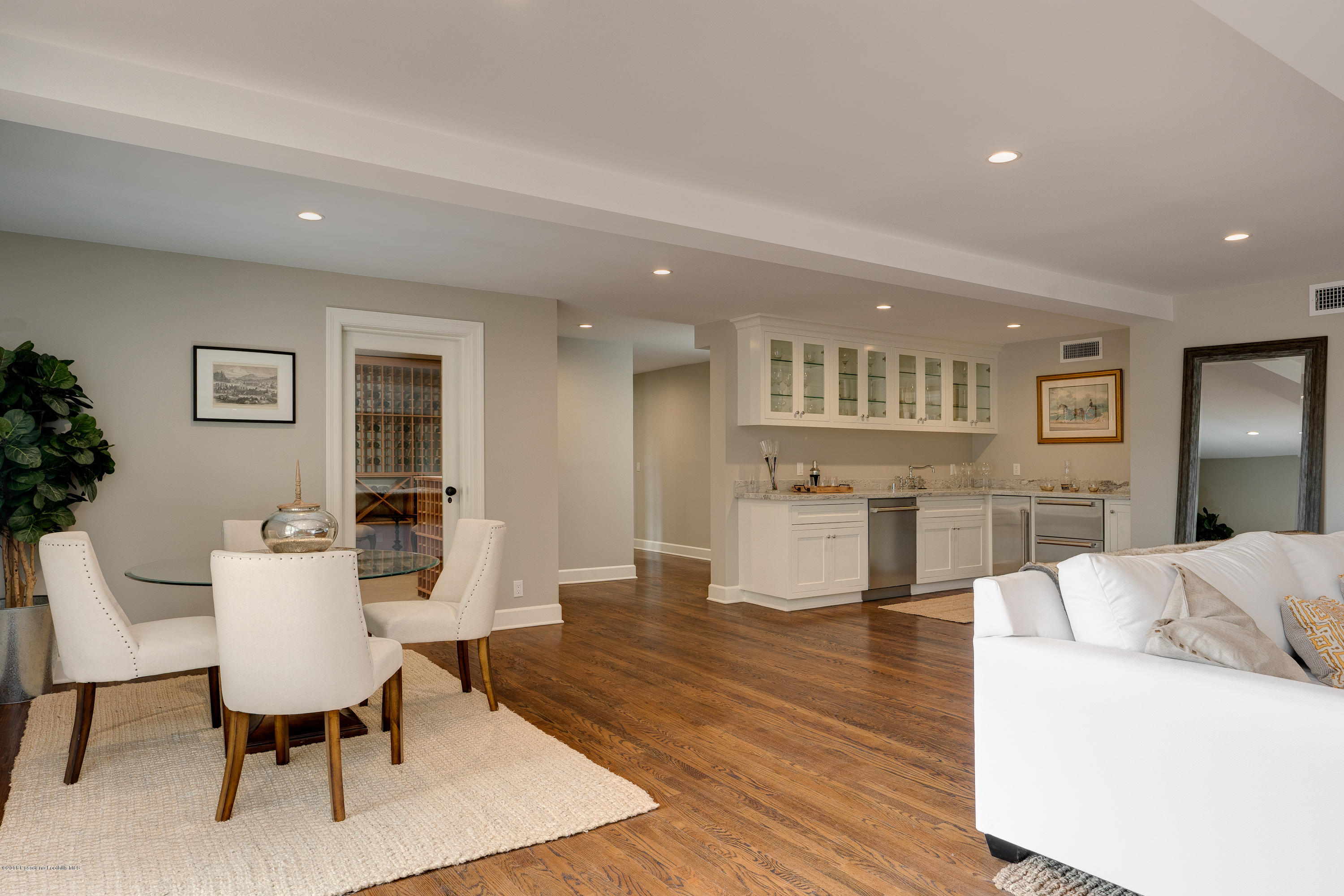 1234 Hillcrest Avenue Pasadena, CA 91106 - Photo 52 of 82 a living room with furniture and a table