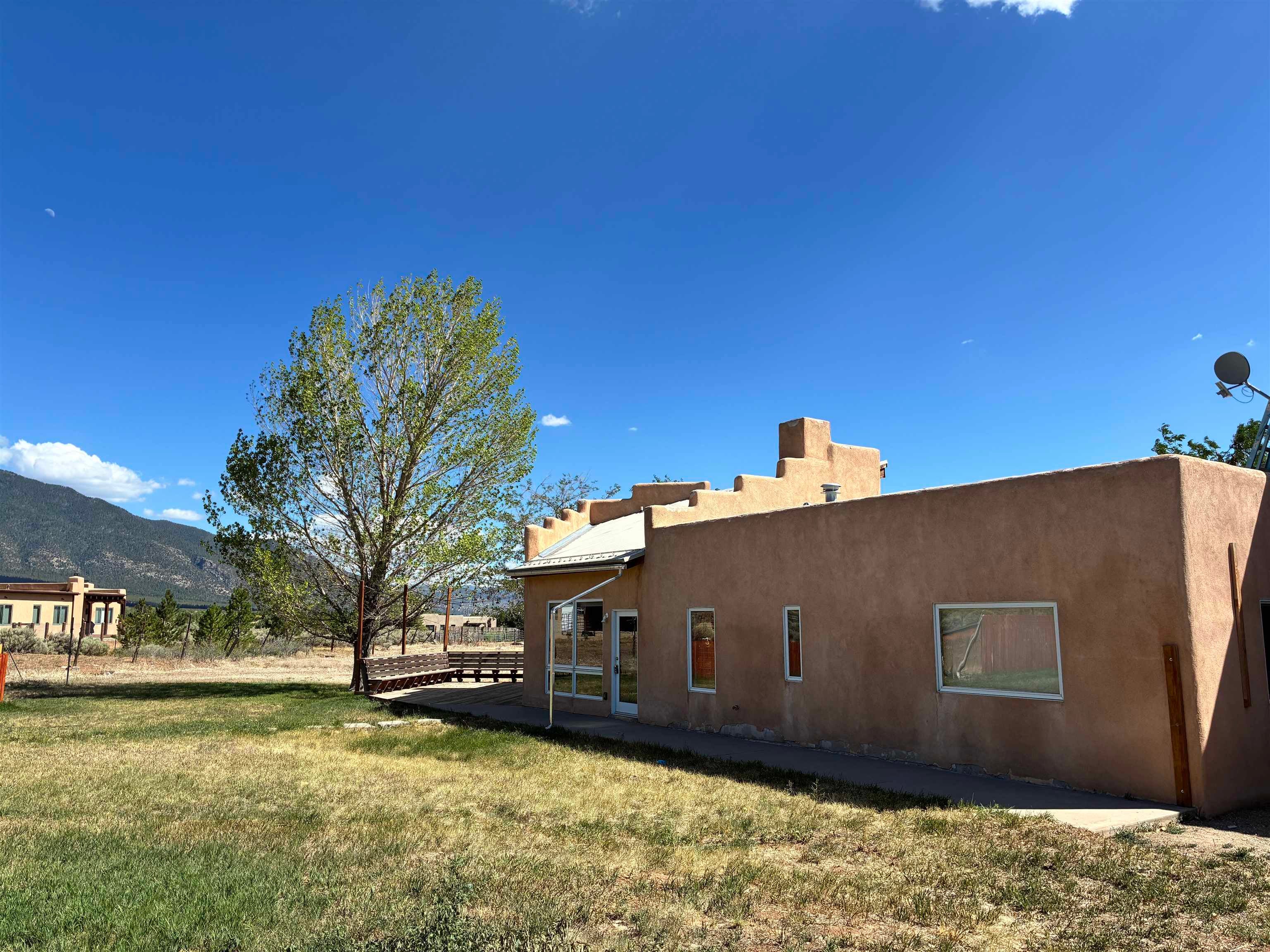 19 Orchard Road Arroyo Seco, NM 87529 - Photo 2 of 12 Gallery Image 2
