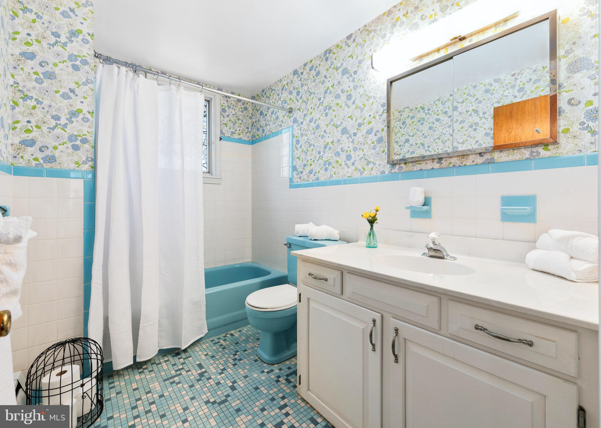711 North Whitford Road Exton, PA 19341 - Photo 15 of 25 Hall Bath