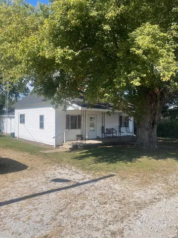 $129,900 | 11081 Old 41 North, Oaktown, IN 47561