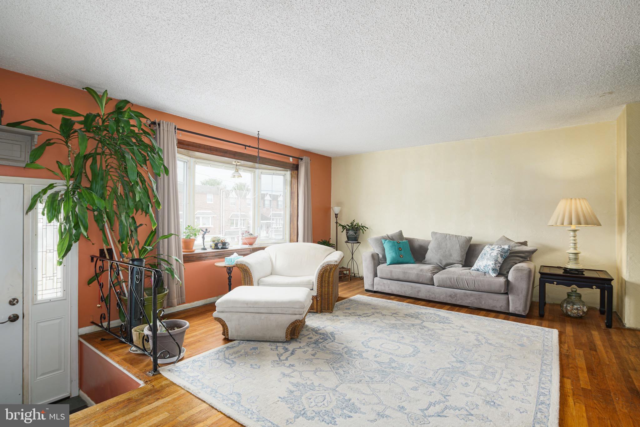 12120 Ranier Road Philadelphia, PA 19154 - Photo 3 of 22