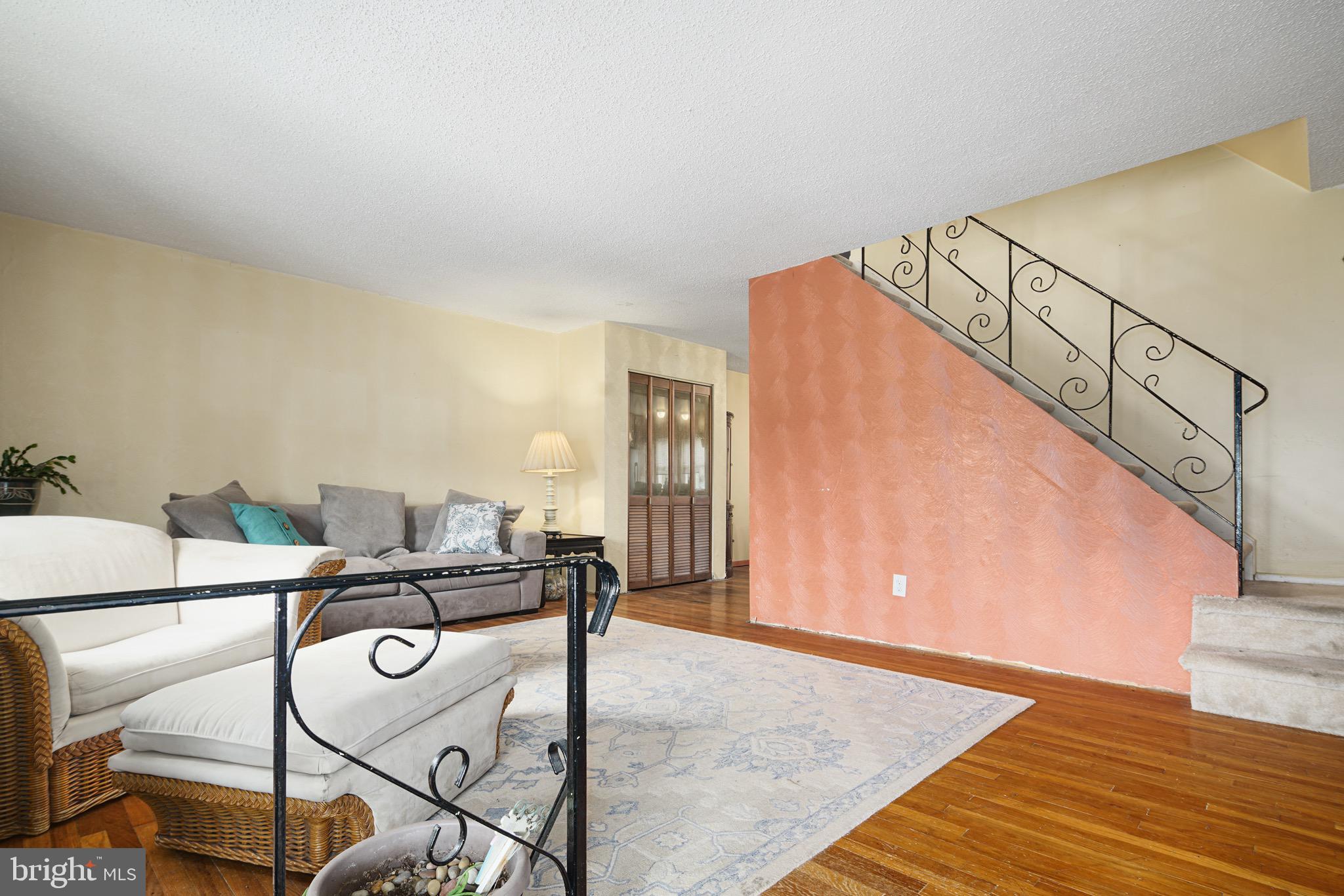 12120 Ranier Road Philadelphia, PA 19154 - Photo 5 of 22