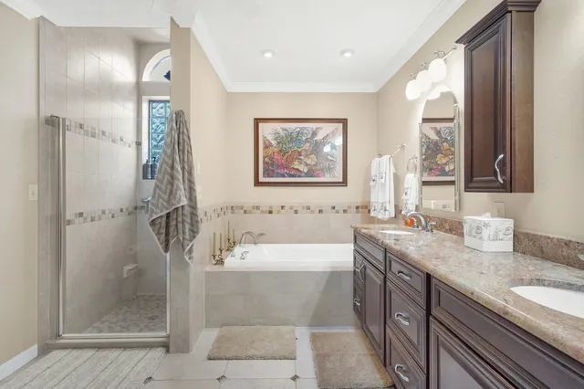 $942,000 | 4 Calusa Court, Palm Coast, FL 32137