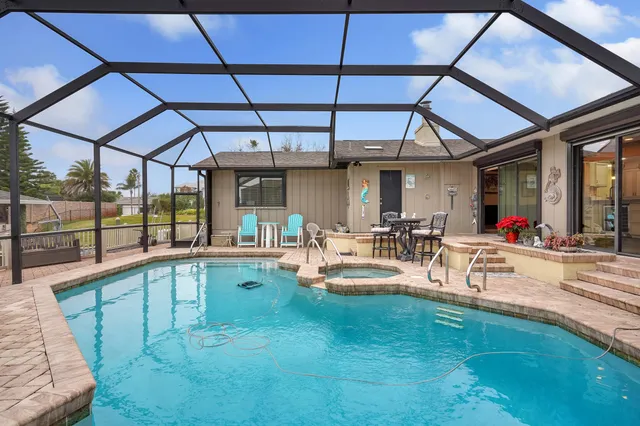 $942,000 | 4 Calusa Court, Palm Coast, FL 32137