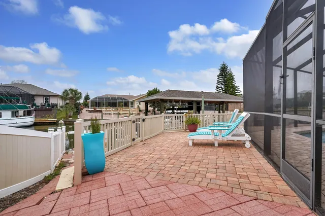 $942,000 | 4 Calusa Court, Palm Coast, FL 32137
