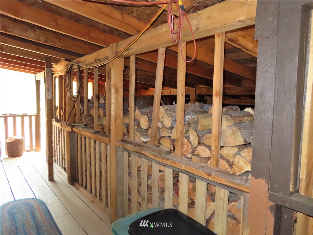 287 Mule Deer Road Republic, WA 99166 - Photo 10 of 25
