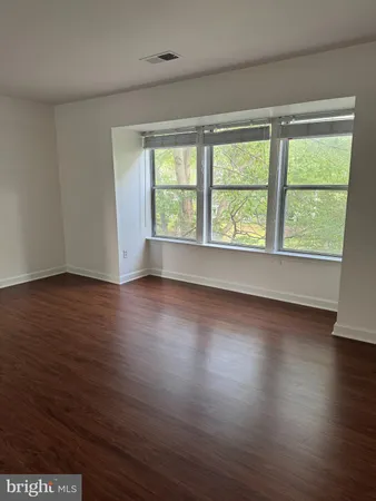 $2,400 | 13613 Sir Thomas Way, Unit 1A22, Silver Spring, MD 20904