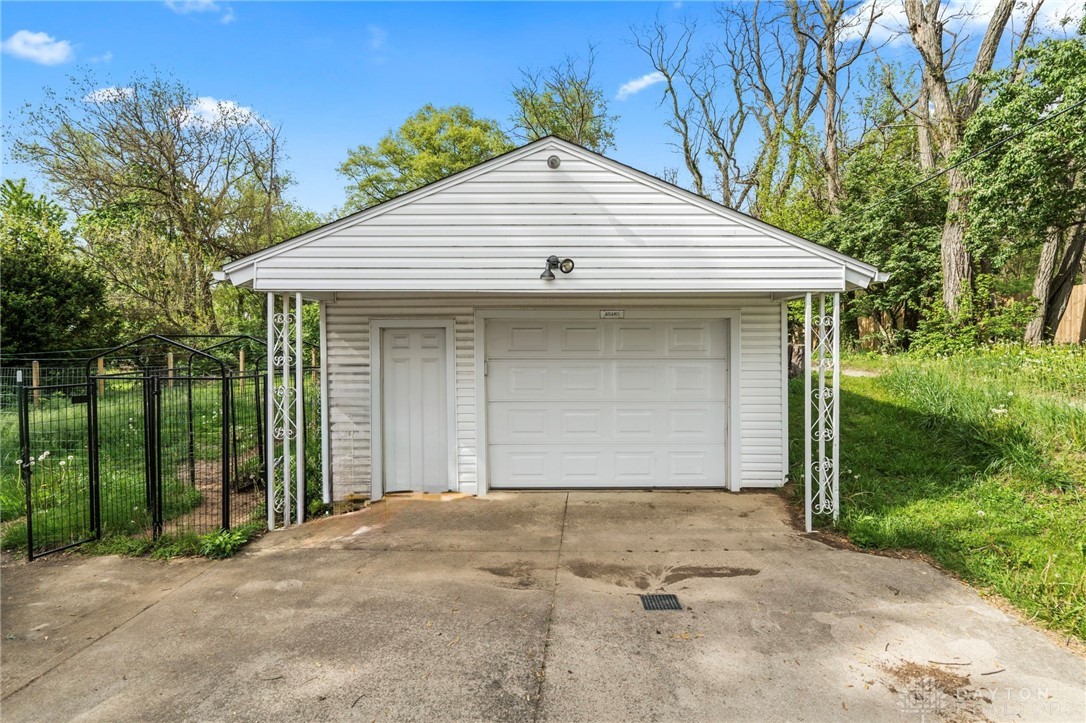 1012 West Sparrow Road Springfield, OH 45502 - Photo 34 of 42