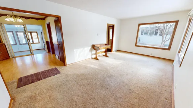 $220,000 | 1204 Willmar Avenue Southwest, Willmar, MN 56201