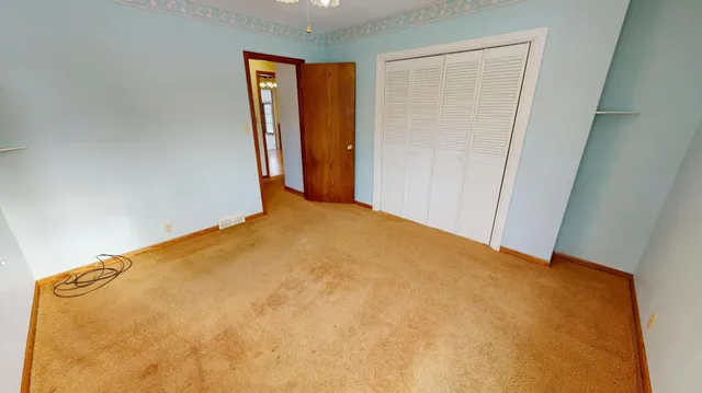 $220,000 | 1204 Willmar Avenue Southwest, Willmar, MN 56201