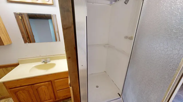 $220,000 | 1204 Willmar Avenue Southwest, Willmar, MN 56201