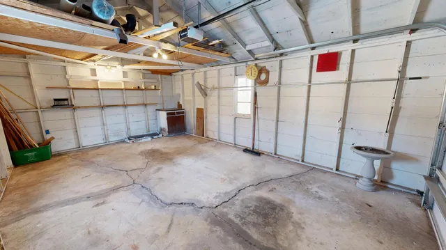 $220,000 | 1204 Willmar Avenue Southwest, Willmar, MN 56201