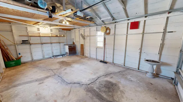 $220,000 | 1204 Willmar Avenue Southwest, Willmar, MN 56201