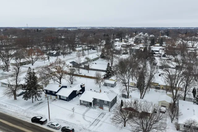 $220,000 | 1204 Willmar Avenue Southwest, Willmar, MN 56201