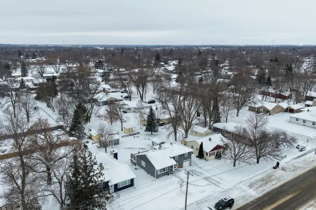 $220,000 | 1204 Willmar Avenue Southwest, Willmar, MN 56201