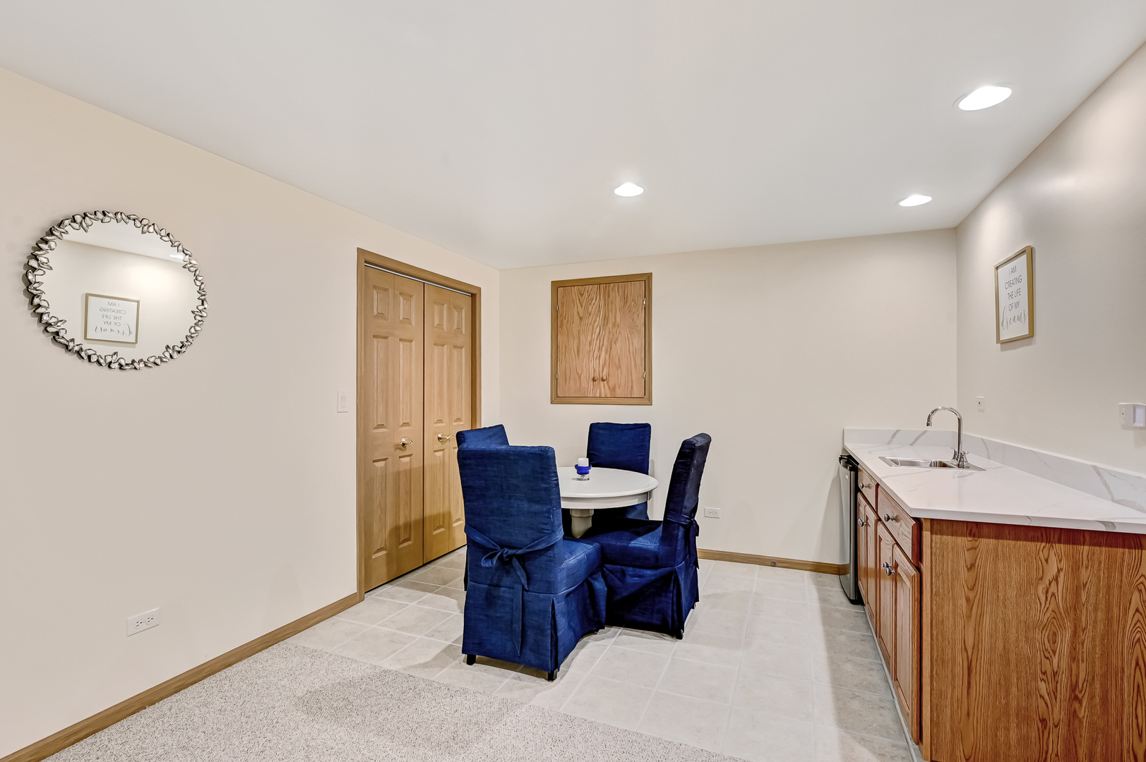 61 Berkshire Court Burr Ridge, IL 60527 - Photo 27 of 47 a view of a workspace with furniture