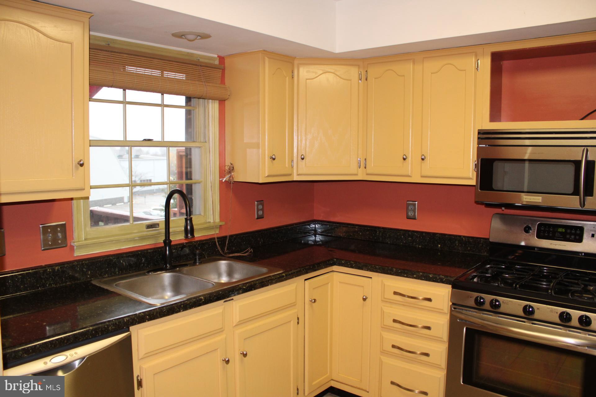 408 Chambers Ridge York, PA 17402 - Photo 12 of 36 Gallery Image 12