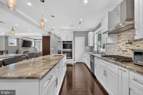 $1,500,000 | 3717 30th Place Northeast, Washington, DC 20018