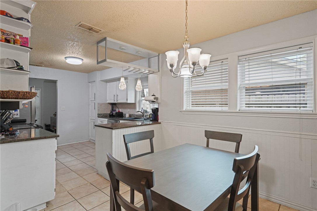 7218 Diamond Ridge Drive Corpus Christi, TX 78413 - Photo 9 of 19
