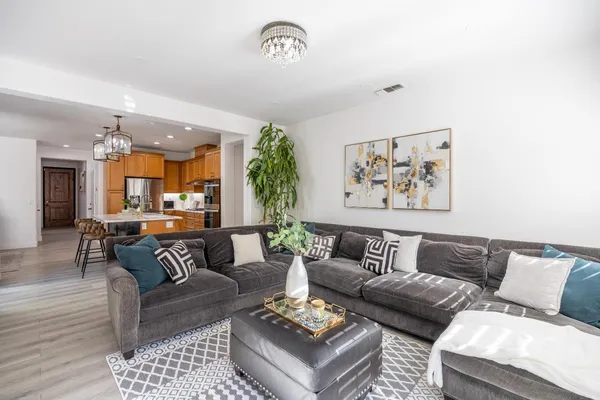 $829,950 | 113 South Pacifico Street, Mountain House, CA 95391