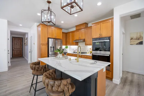 $829,950 | 113 South Pacifico Street, Mountain House, CA 95391