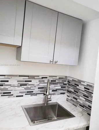 $1,400 | 12312 Southwest 20th Terrace, Miami, FL 33175