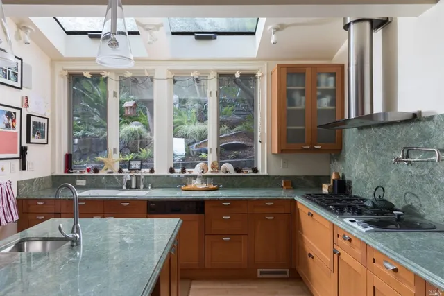 $17,995 | 7 Miller Avenue, Sausalito, CA 94965