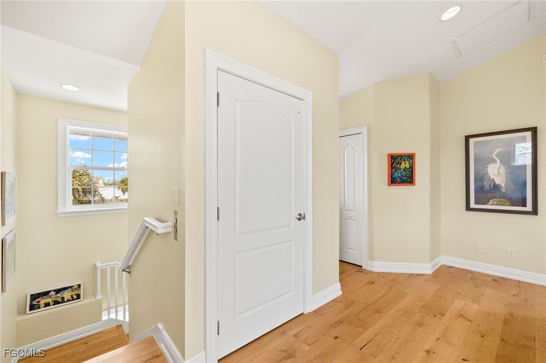 2391 Shop Road Sanibel, FL 33957 - Photo 23 of 50 a view of an empty room