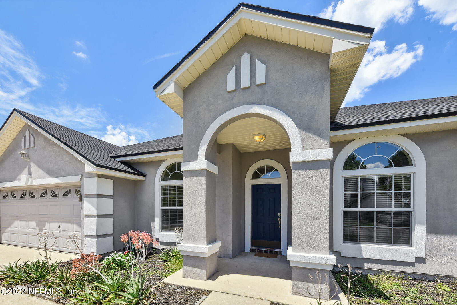 470 Federal Hill Road Orange Park, FL 32073 - Photo 11 of 26 a front view of a house with a porch