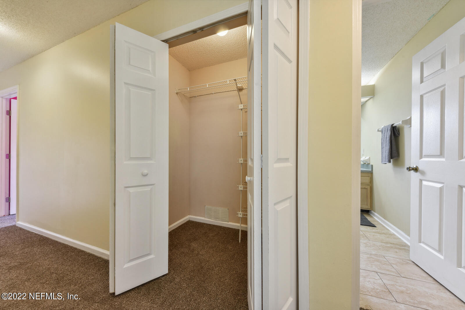 470 Federal Hill Road Orange Park, FL 32073 - Photo 20 of 26 a view of a bathroom with mirror