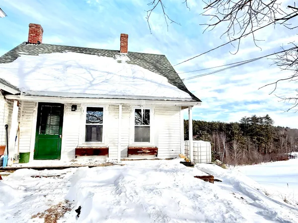 $1,300 | 383 Sanborn Road, Unit 2, Tilton, NH 03276