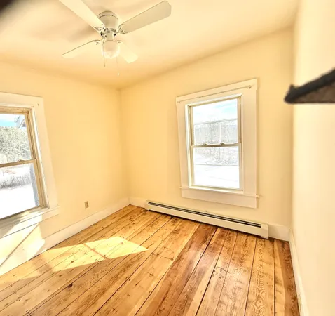 $1,300 | 383 Sanborn Road, Unit 2, Tilton, NH 03276