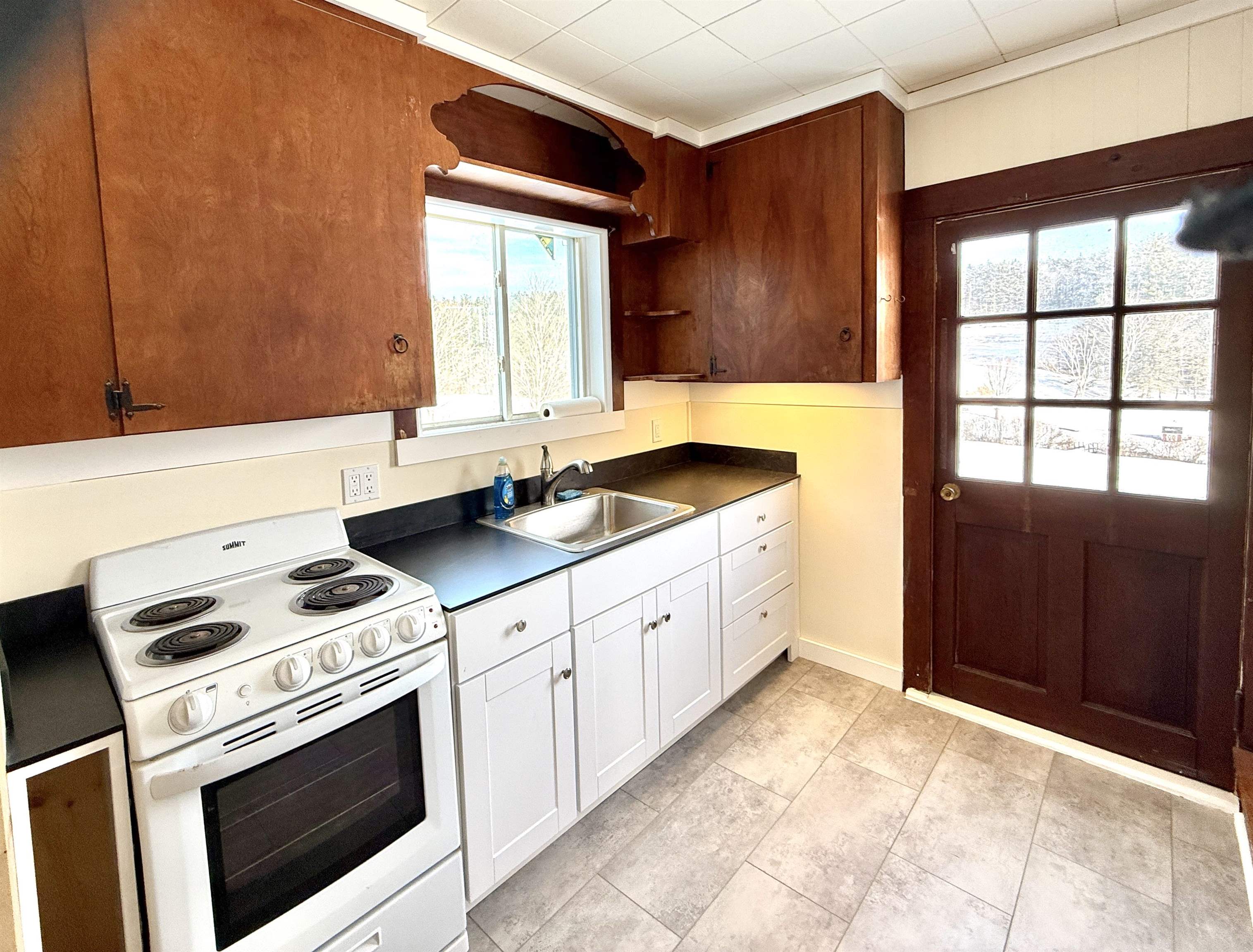 383 Sanborn Road, Unit 2 Tilton, NH 03276 - Photo 6 of 10