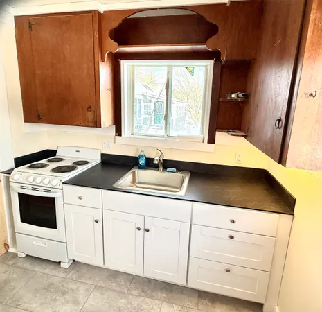 $1,300 | 383 Sanborn Road, Unit 2, Tilton, NH 03276