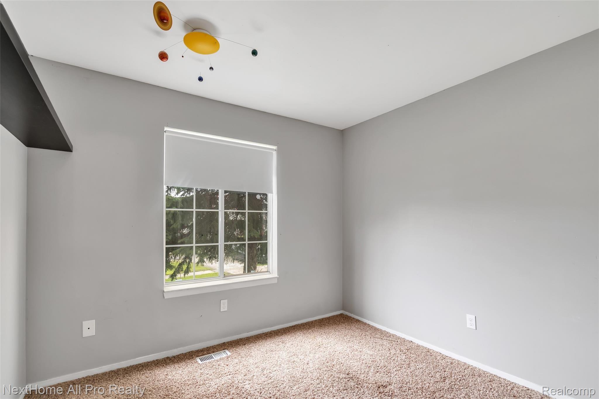 168 North Willard Road Canton, MI 48187 - Photo 13 of 40 Upper BR