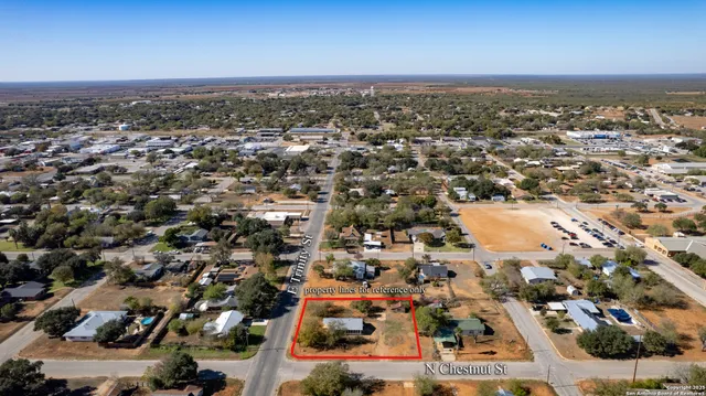 $135,000 | 719 East Trinity Street, Pearsall, TX 78061