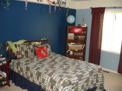 76 Millstone Road Troy, MI 48084 - Photo 8 of 12 806388-7.JPG