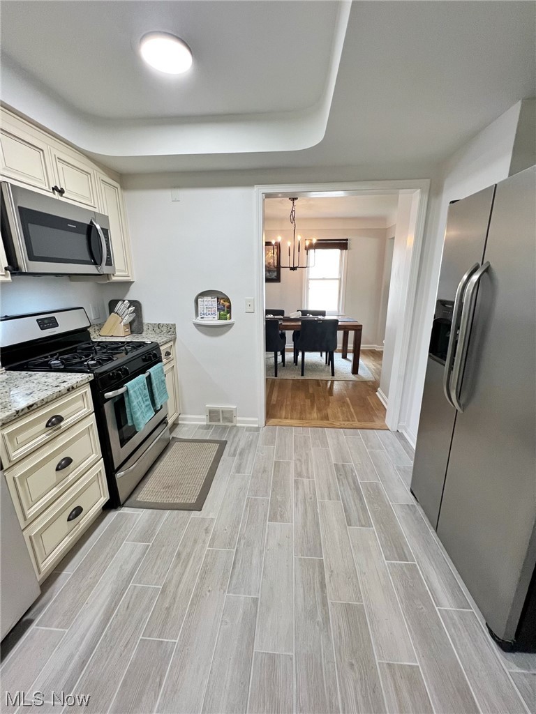 4605 Birchwold Road South Euclid, OH 44121 - Photo 9 of 30 All stainless steel appliances will remain.