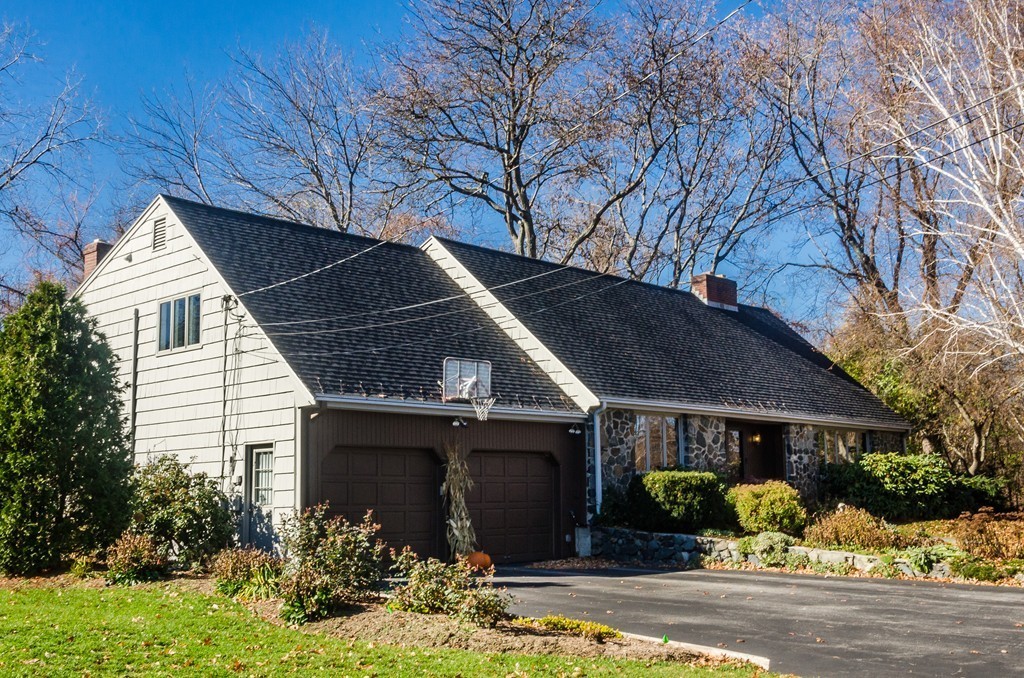229 Worthen Road East Lexington, MA 02421 - Photo 3 of 26