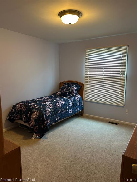 24584 Ridgeview Drive Farmington Hills, MI 48336 - Photo 28 of 50