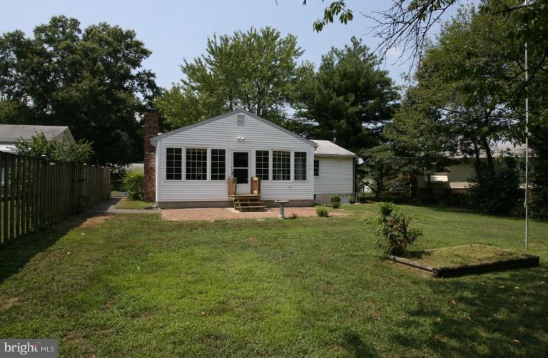 122 Brent Road Arnold, MD 21012 - Photo 7 of 13 Exterior (Rear)