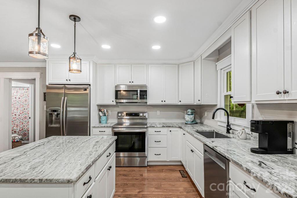 6713 High Gap Road Waxhaw, NC 28173 - Photo 7 of 37 Gallery Image 7
