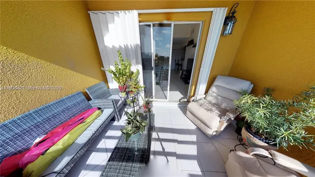 $2,375 | 9735 Fontainebleau Boulevard, Unit G308, Miami, FL 33172