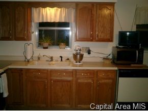 2504 Sandgate Road Springfield, IL 62702 - Photo 4 of 12