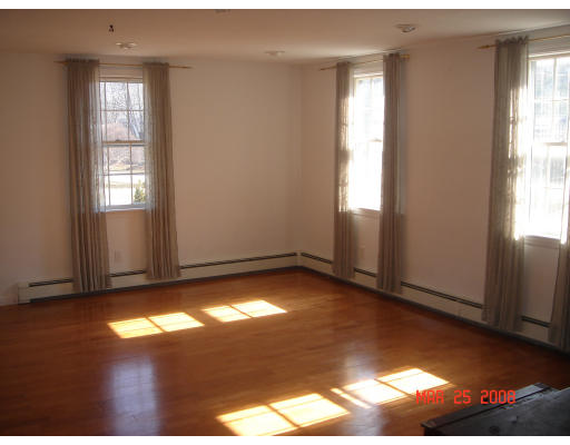 7 Durkee Road Acton, MA 01720 - Photo 4 of 8 Gallery Image 4